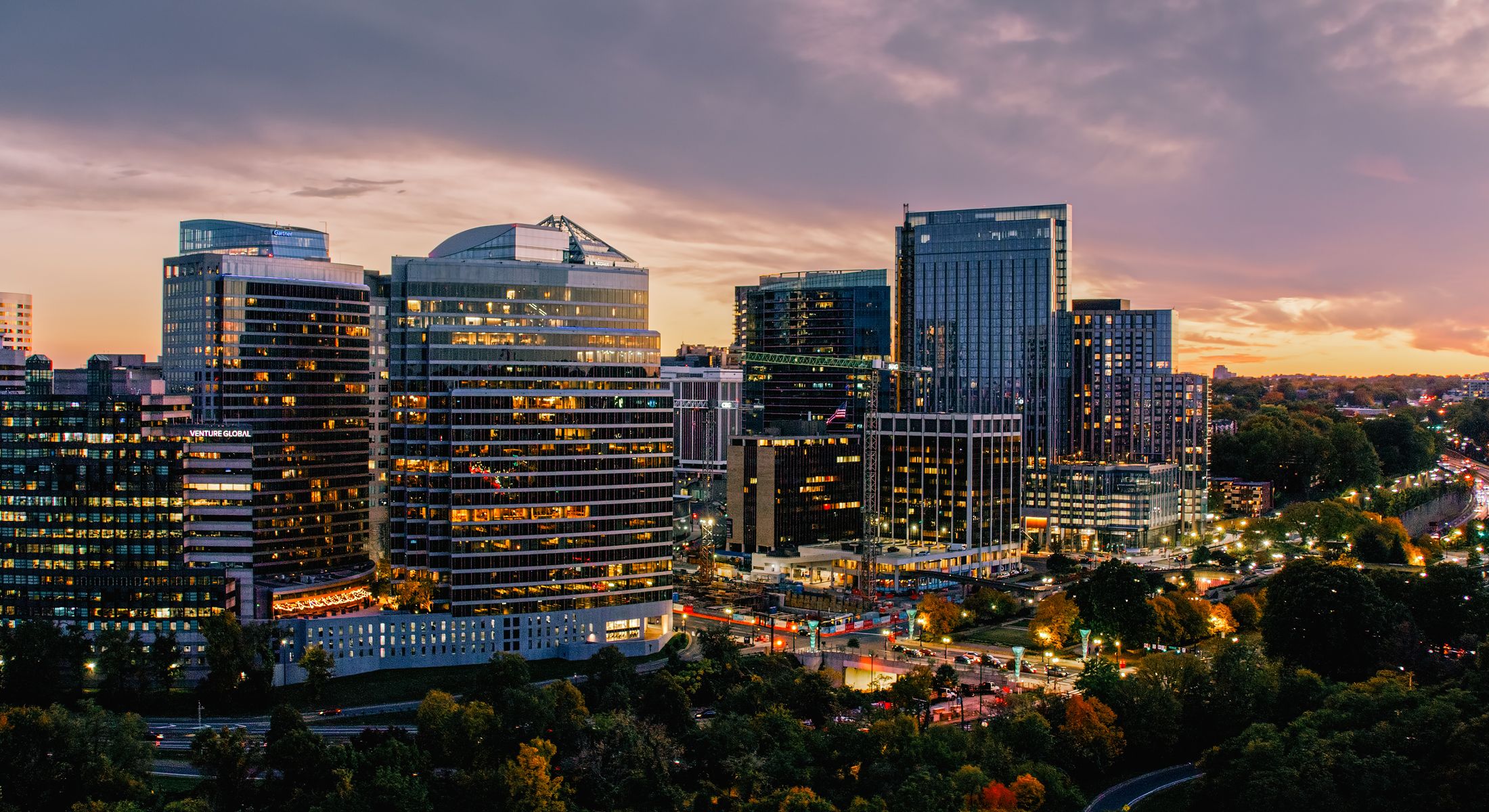 Autumn scenery with reflections on a serene lake.